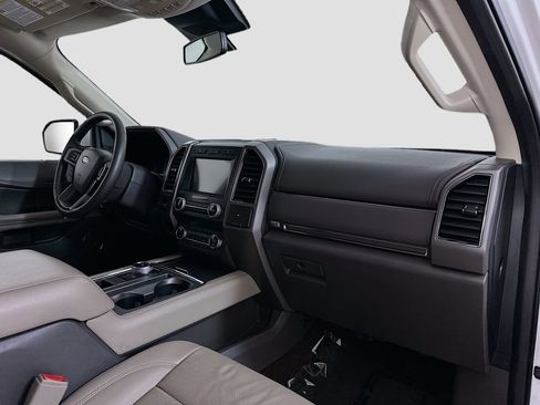 Used 2020 Ford Expedition XLT w/ Equipment Group 202A image 31