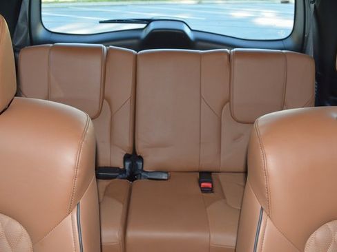 Used 2024 INFINITI QX80 Sensory image 25