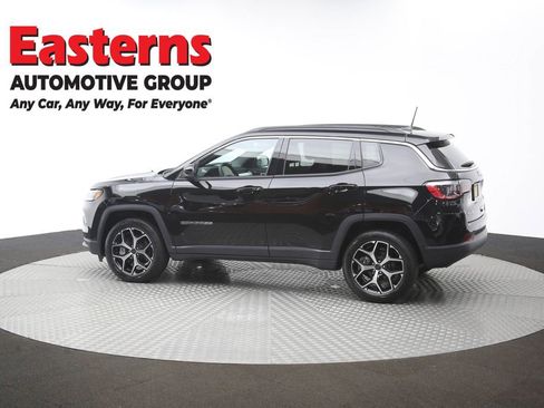 Used 2025 Jeep Compass Limited AWD/4WD image 57