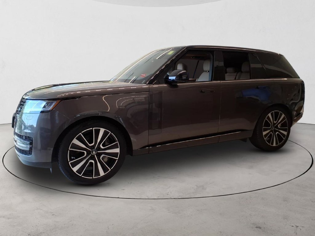 New 2025 Land Rover Range Rover SE AWD/4WD image 8