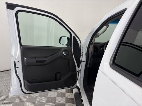 Used 2012 Nissan Xterra PRO-4X w/ Pro-4x Leather Pkg image 10