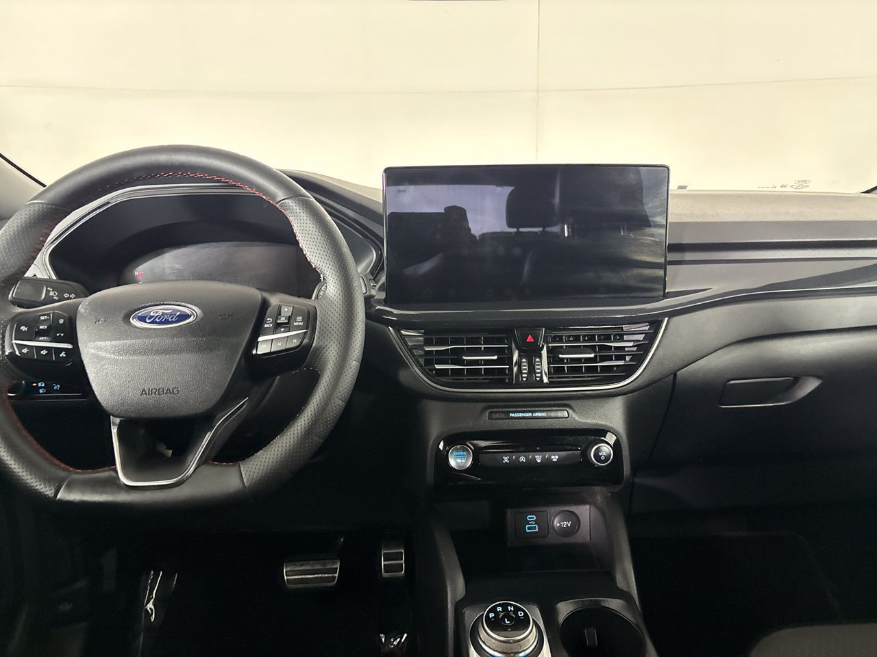 Used 2023 Ford Escape ST-Line w/ Tech Pack #1 FWD image 25