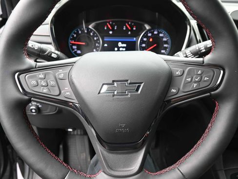 Used 2023 Chevrolet Equinox RS image 6