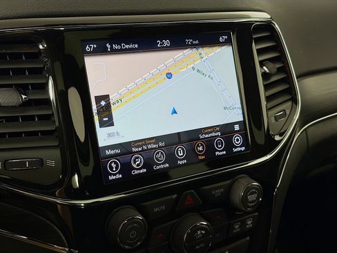 Used 2021 Jeep Grand Cherokee Limited AWD/4WD image 13