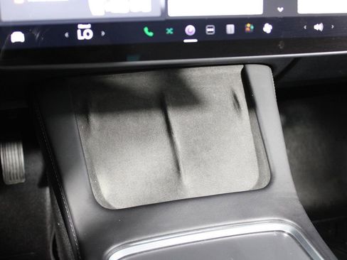 Used 2023 Tesla Model 3 Standard Range image 13