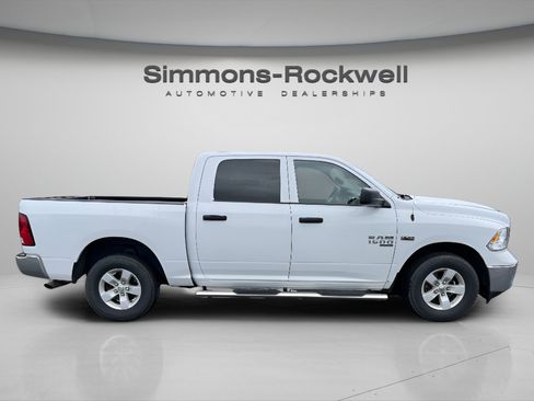 Used 2023 RAM 1500 Classic SLT w/ Protection Group AWD/4WD image 6