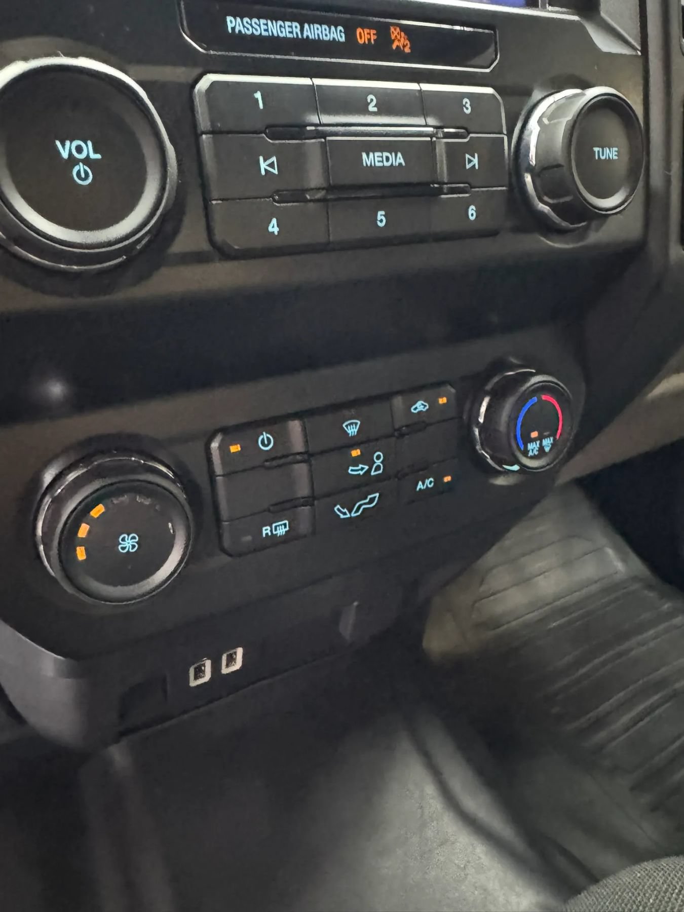Used 2020 Ford F150 XL w/ Equipment Group 101A Mid AWD/4WD image 18