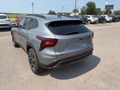 New 2026 Chevrolet Trax RS w/ Driver Confidence Package FWD image 4