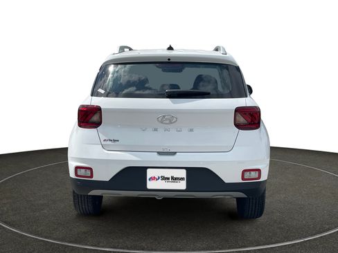 New 2025 Hyundai Venue SEL image 5