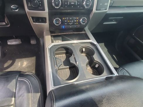 Used 2019 Ford F350 Lariat w/ Lariat Ultimate Package image 19