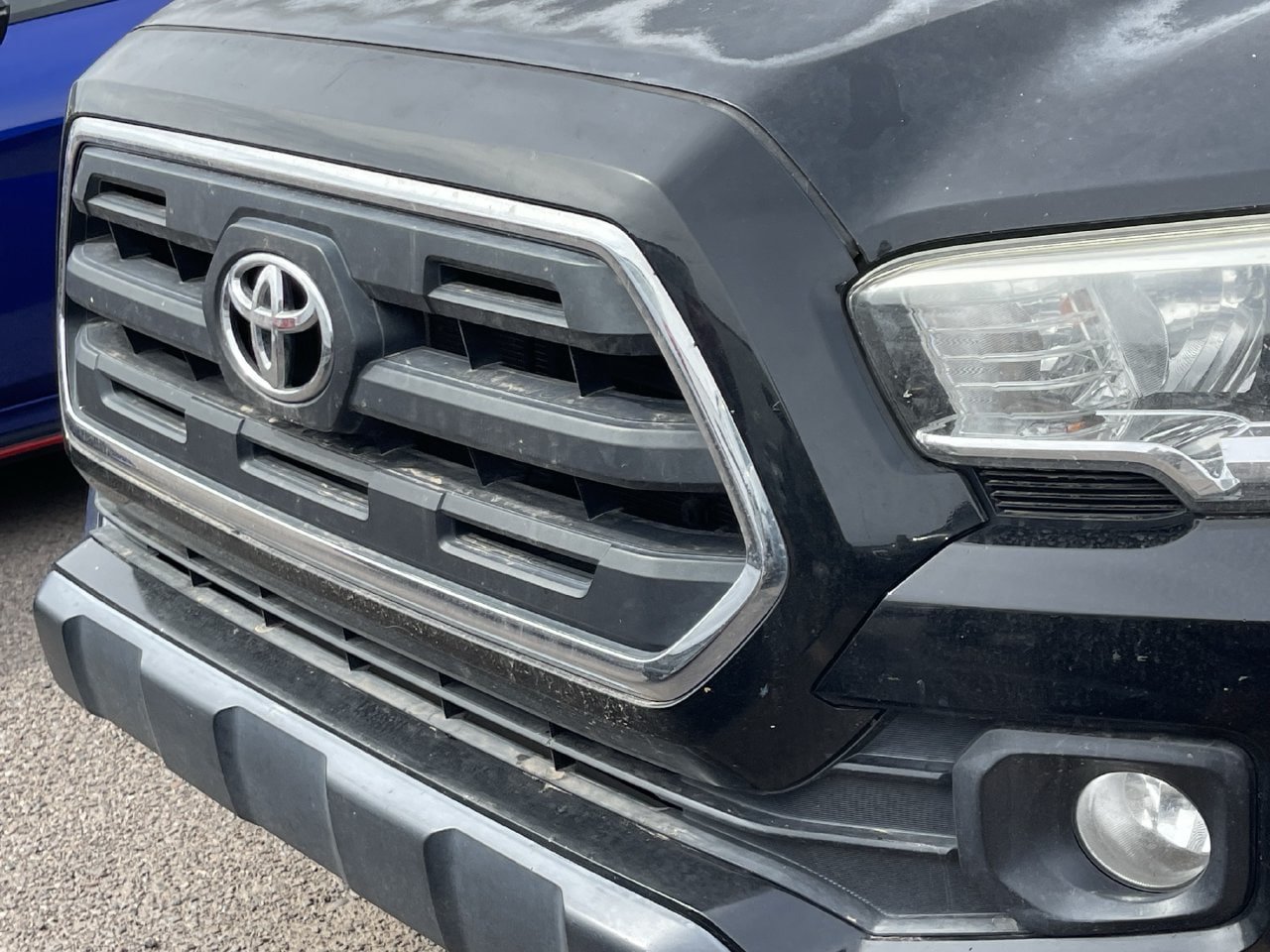 Used 2016 Toyota Tacoma SR5 w/ SR5 Appearance Package (SN) RWD image 12