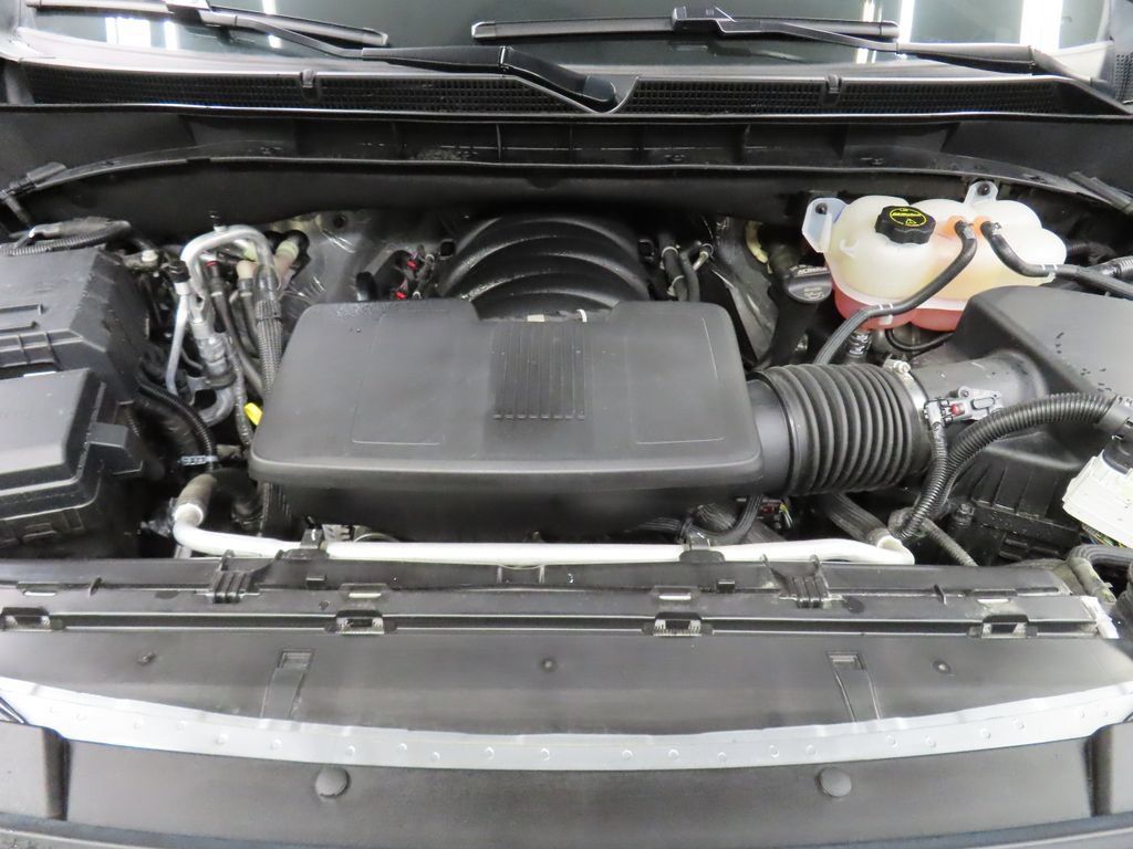 Used 2025 GMC Yukon XL Denali Ultimate AWD/4WD image 38