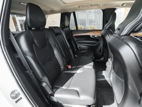 Used 2023 Volvo XC90 T8 Plus w/ Protection Package image 38