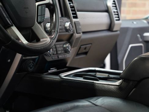 Used 2020 Ford F350 Platinum w/ FX4 Off-Road Package AWD/4WD image 34