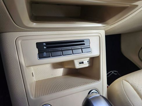 Used 2017 Volkswagen Tiguan S image 22