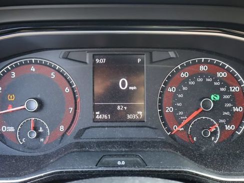 Used 2021 Volkswagen Jetta R-Line FWD image 9