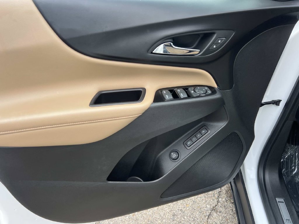 Used 2022 Chevrolet Equinox Premier AWD/4WD image 13