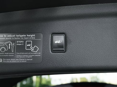 Used 2019 INFINITI QX50 Luxe w/ Navigation Package image 40