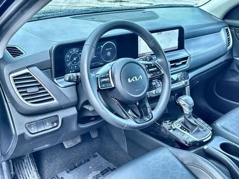 Used 2024 Kia Seltos EX FWD image 13