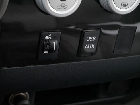 Used 2010 Toyota Tundra Limited AWD/4WD image 29