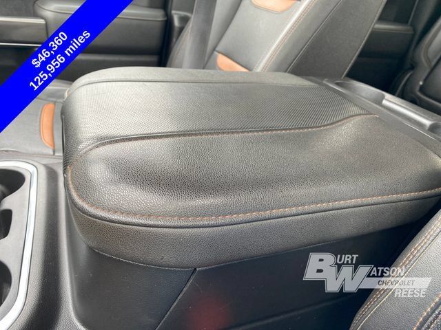 Used 2023 GMC Sierra 2500 AT4 w/ AT4 Premium Plus Package AWD/4WD image 28