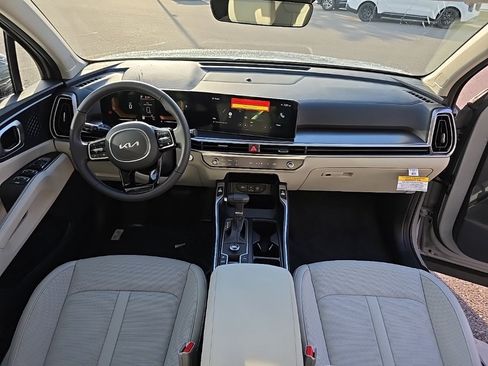 New 2025 Kia Sorento EX w/ Panoramic Sunroof Package image 12