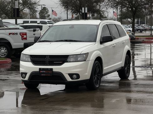 Used 2019 Dodge Journey SE w/ Blacktop Package image 5