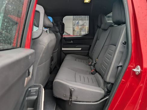 Used 2024 Toyota Tacoma TRD Off-Road image 15