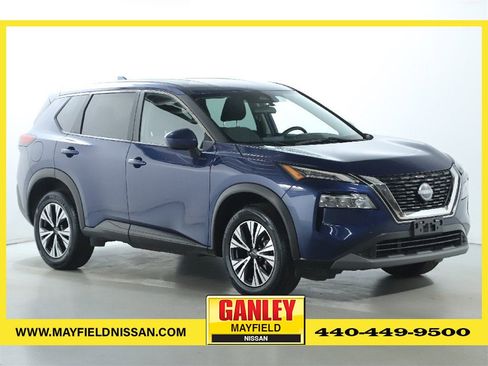 Used 2023 Nissan Rogue SV image 1