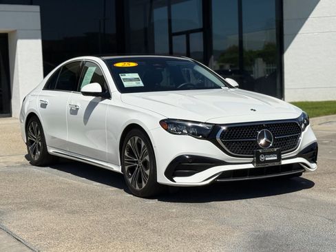 Used 2025 Mercedes-Benz E 350 Sedan image 8