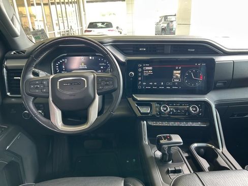 Used 2023 GMC Sierra 1500 Denali w/ Denali Reserve Package AWD/4WD image 17
