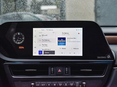 New 2025 Lexus ES 350 w/ Premium Package image 12