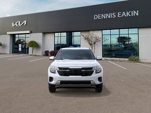 New 2026 Kia Seltos LX image 2