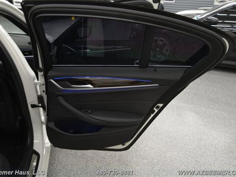 Used 2020 BMW 530e image 39