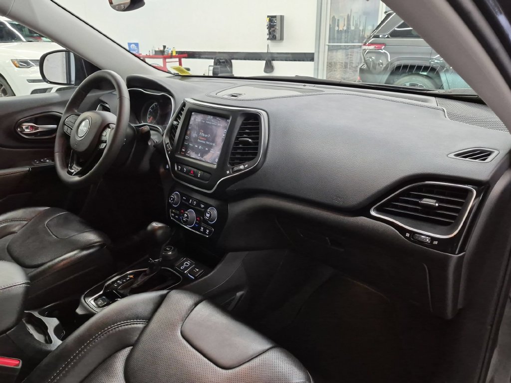 Used 2023 Jeep Cherokee Altitude Lux w/ Lux Elite Package AWD/4WD image 26
