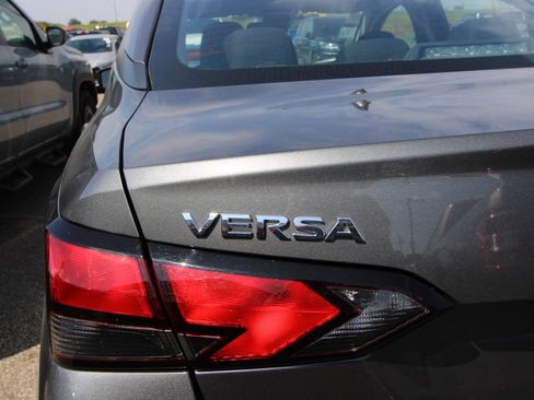 Used 2025 Nissan Versa SV w/ Trunk Package FWD image 17