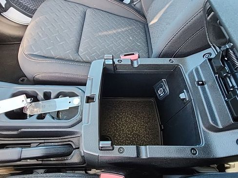 Certified 2024 Jeep Gladiator Mojave w/ Technology Group image 37