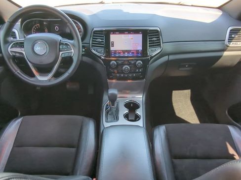 Used 2019 Jeep Grand Cherokee Altitude AWD/4WD image 23