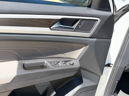 Certified 2023 Volkswagen Atlas SE AWD/4WD image 10