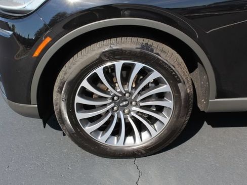 Used 2024 Lincoln Aviator Reserve w/ Elements Package Plus AWD/4WD image 13