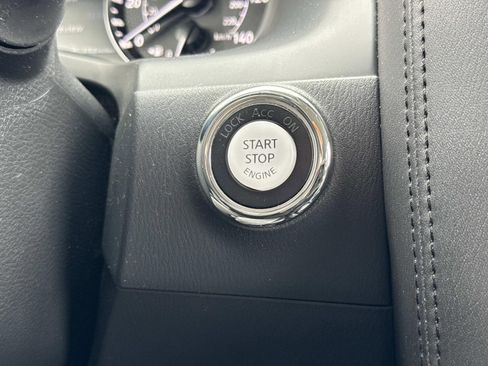 Used 2024 Nissan Armada SV image 19