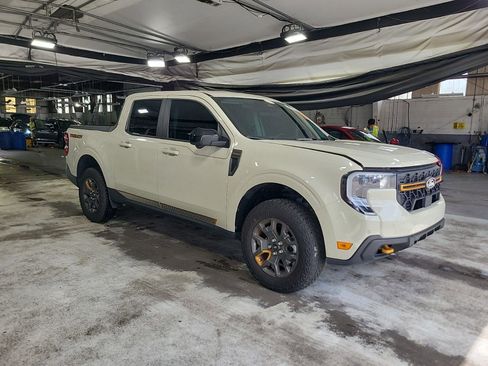 Used 2025 Ford Maverick Tremor AWD/4WD image 14