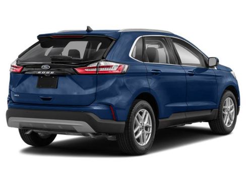 Used 2021 Ford Edge SEL w/ Convenience Package AWD/4WD image 2