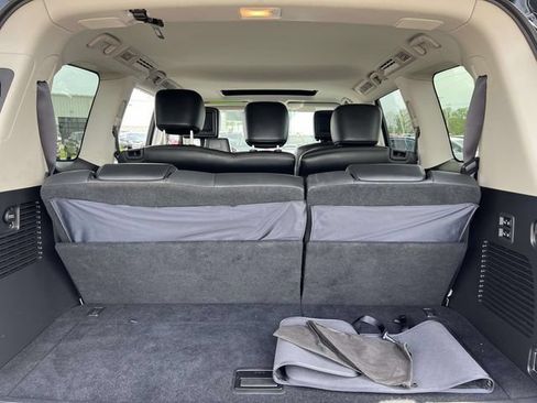 Used 2019 Nissan Armada Platinum AWD/4WD image 7