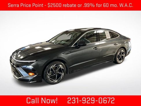 Certified 2026 Hyundai Sonata SEL AWD/4WD image 1