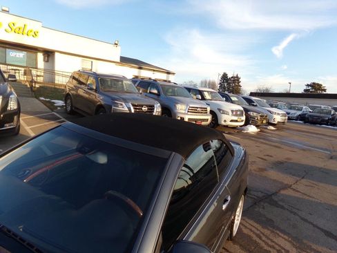 Used 2009 Mercedes-Benz CLK 550 Cabriolet w/ Premium I Pkg image 10