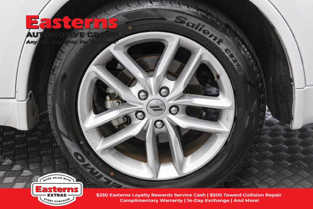 Used 2024 Dodge Durango GT RWD image 9