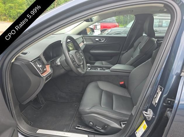 Used 2025 Volvo S60 B5 Plus AWD/4WD image 9