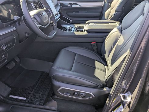 New 2026 Jeep Grand Wagoneer L Limited image 11