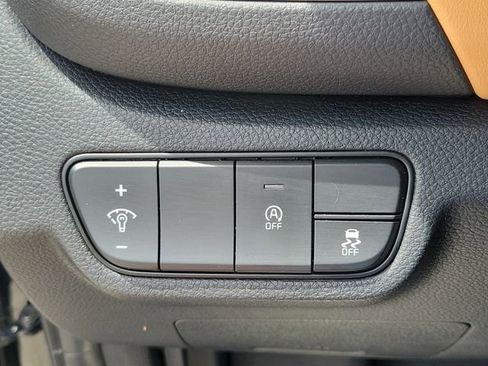 Certified 2024 Kia Seltos EX FWD image 21